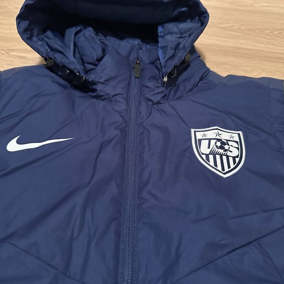 Nike USA soccer team down vest - NWT Large - Picture 2 of 9